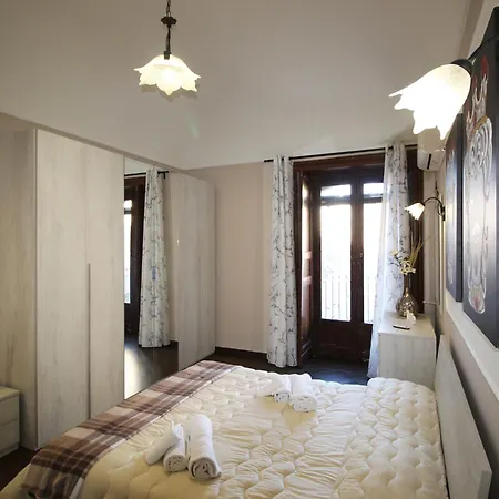Casa 4 Archi Apartment