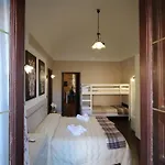 Casa 4 Archi 아파트 *
